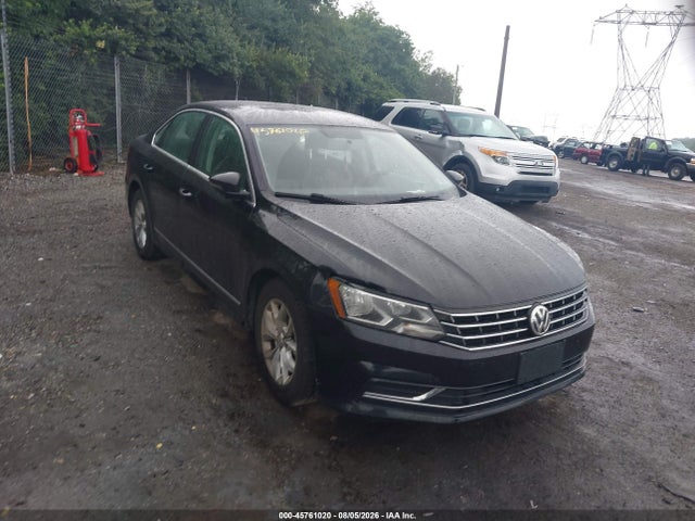 Auction sale of the 2017 Volkswagen Passat 1.8t S, vin: 1VWAT7A39HC081570, lot number: 45761020
