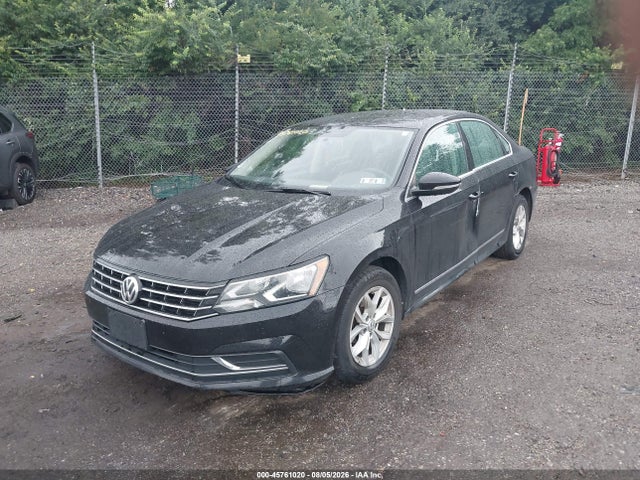 Aukcja sprzedaży 2017 Volkswagen Passat 1.8t S, vin: 1VWAT7A39HC081570, numer aukcji: 45761020