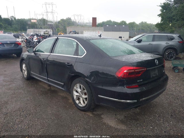 Aukcja sprzedaży 2017 Volkswagen Passat 1.8t S, vin: 1VWAT7A39HC081570, numer aukcji: 45761020