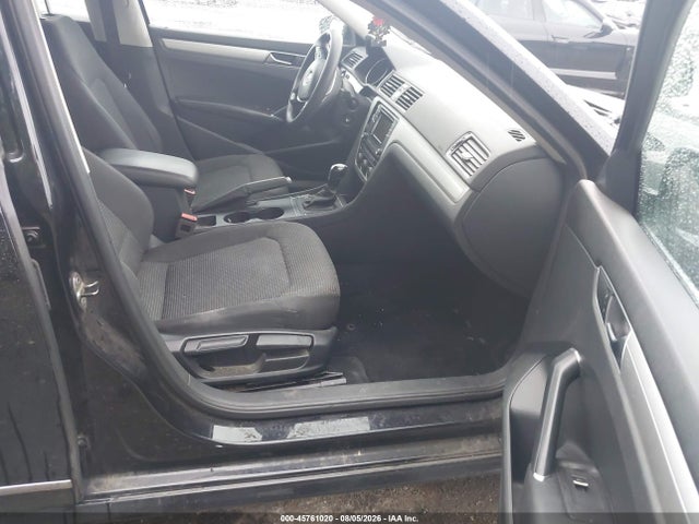 Aukcja sprzedaży 2017 Volkswagen Passat 1.8t S, vin: 1VWAT7A39HC081570, numer aukcji: 45761020
