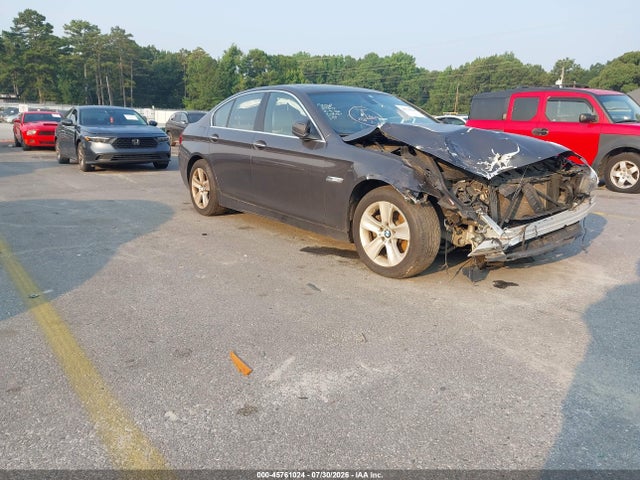 45761024 :رقم المزاد ، WBAFR1C54BC741683 vin ، 2011 Bmw 528i مزاد بيع