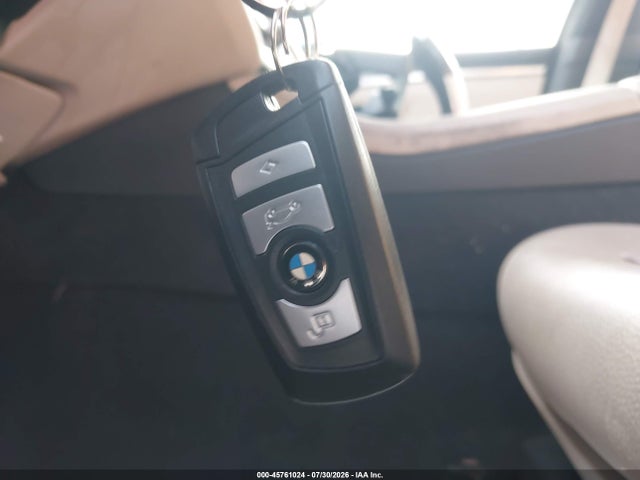 45761024 :رقم المزاد ، WBAFR1C54BC741683 vin ، 2011 Bmw 528i مزاد بيع