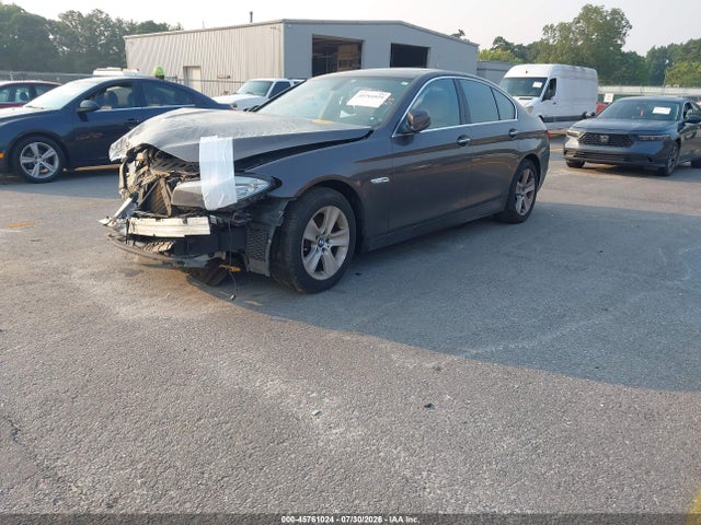 45761024 :رقم المزاد ، WBAFR1C54BC741683 vin ، 2011 Bmw 528i مزاد بيع