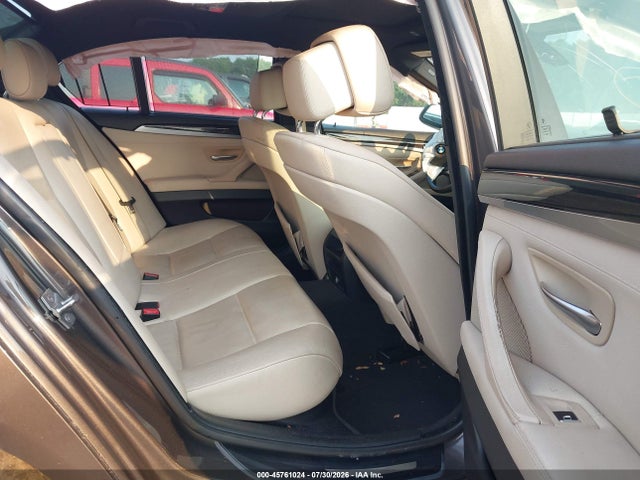 45761024 :رقم المزاد ، WBAFR1C54BC741683 vin ، 2011 Bmw 528i مزاد بيع