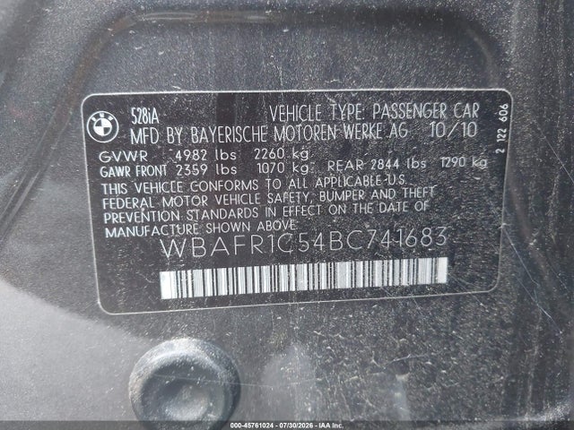 45761024 :رقم المزاد ، WBAFR1C54BC741683 vin ، 2011 Bmw 528i مزاد بيع