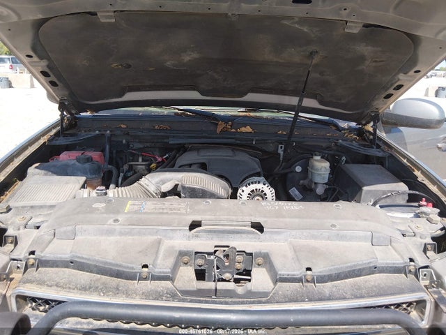 45761026 :رقم المزاد ، 1GNFC16J97R172810 vin ، 2007 Chevrolet Suburban Ltz مزاد بيع