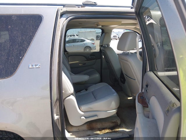 45761026 :رقم المزاد ، 1GNFC16J97R172810 vin ، 2007 Chevrolet Suburban Ltz مزاد بيع