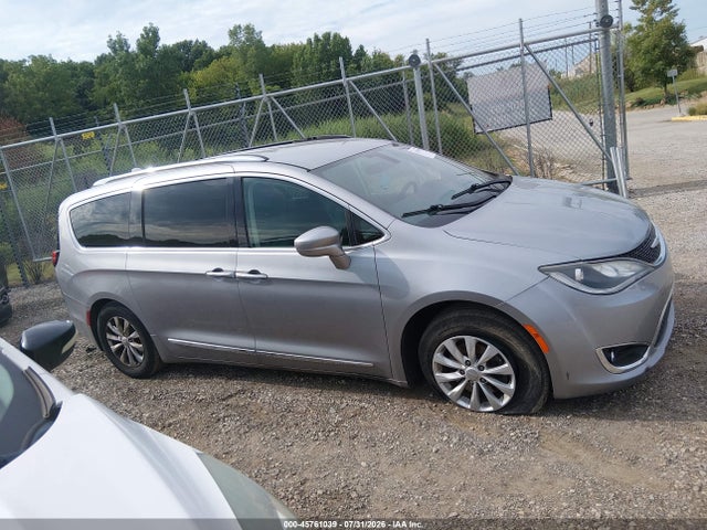 Aukcja sprzedaży 2019 Chrysler Pacifica Touring L, vin: 2C4RC1BG1KR603501, numer aukcji: 45761039