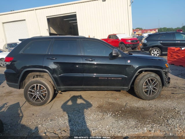 2017 Jeep Grand Cherokee Trailhawk მანქანა იყიდება აუქციონზე, vin: 1C4RJFLG9HC696030, აუქციონის ნომერი: 45761072
