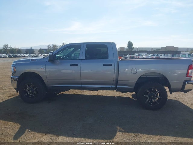 3C6UR5CL7RG279019 RAM 2500 Tradesman 4x4 6&#039;4 Box