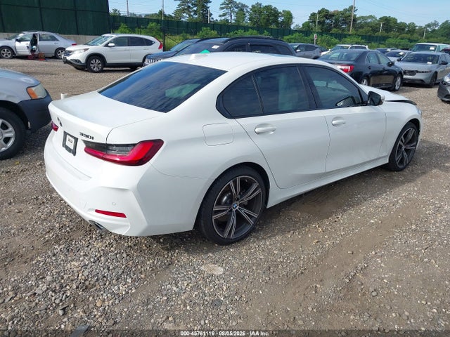 2023 Bmw 330i Xdrive მანქანა იყიდება აუქციონზე, vin: 3MW89FF08P8D12728, აუქციონის ნომერი: 45761116