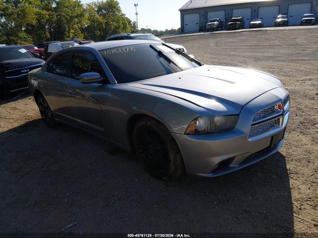 2014 Dodge Charger Sxt მანქანა იყიდება აუქციონზე, vin: 2C3CDXHG4EH115963, აუქციონის ნომერი: 45761128