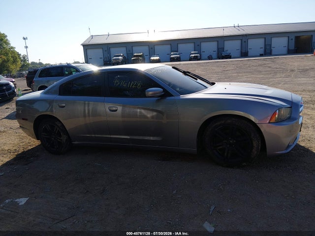 2014 Dodge Charger Sxt მანქანა იყიდება აუქციონზე, vin: 2C3CDXHG4EH115963, აუქციონის ნომერი: 45761128