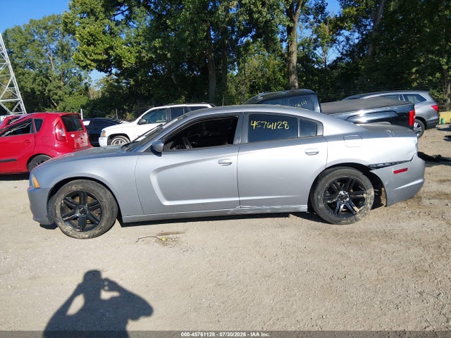 2014 Dodge Charger Sxt მანქანა იყიდება აუქციონზე, vin: 2C3CDXHG4EH115963, აუქციონის ნომერი: 45761128