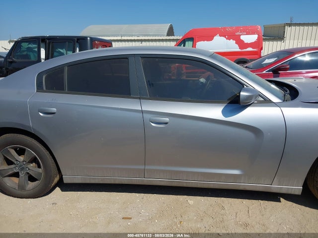 45761133 :رقم المزاد ، 2C3CDXBG5EH284589 vin ، 2014 Dodge Charger Se مزاد بيع
