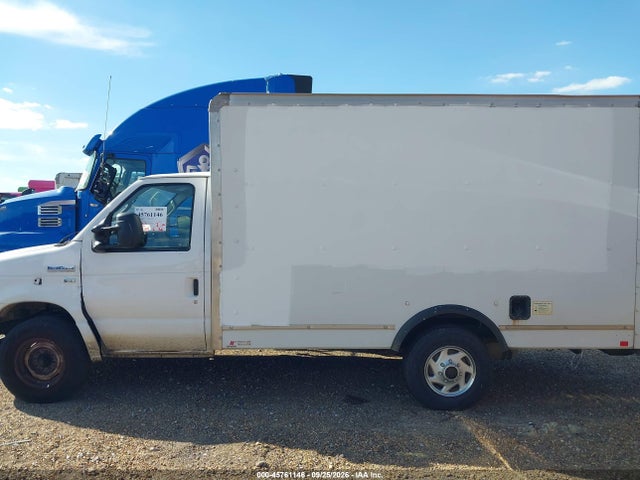 45761146 :رقم المزاد ، 1FDSE3FL6CDA48415 vin ، 2012 Ford E-350 Cutaway مزاد بيع