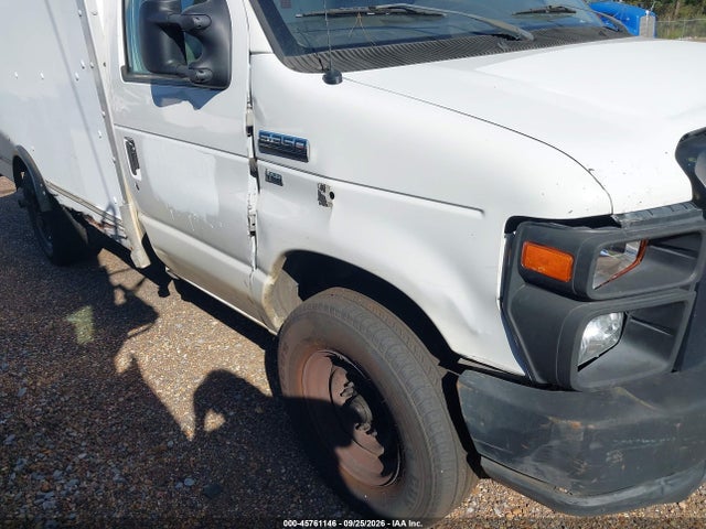 45761146 :رقم المزاد ، 1FDSE3FL6CDA48415 vin ، 2012 Ford E-350 Cutaway مزاد بيع