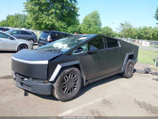45761164 :رقم المزاد ، 7G2CEHED3SA063679 vin ، 2025 Tesla Cybertruck All-wheel Drive مزاد بيع