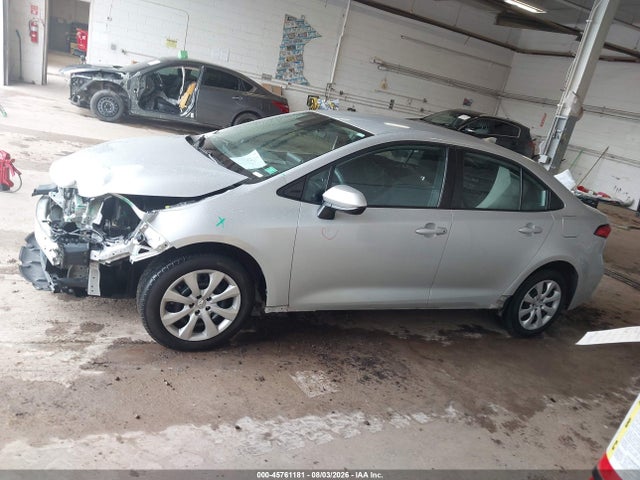 2021 Toyota Corolla Le მანქანა იყიდება აუქციონზე, vin: 5YFEPMAE4MP243342, აუქციონის ნომერი: 45761181