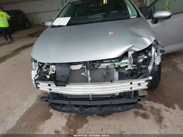 2021 Toyota Corolla Le მანქანა იყიდება აუქციონზე, vin: 5YFEPMAE4MP243342, აუქციონის ნომერი: 45761181