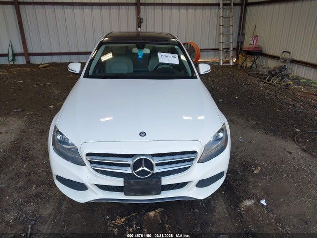45761190 :رقم المزاد ، 55SWF4KB4GU103253 vin ، 2016 Mercedes-benz C 300 4matic مزاد بيع