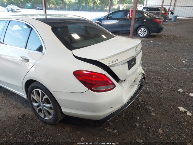 45761190 :رقم المزاد ، 55SWF4KB4GU103253 vin ، 2016 Mercedes-benz C 300 4matic مزاد بيع