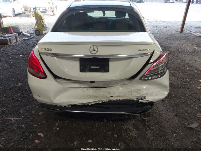 45761190 :رقم المزاد ، 55SWF4KB4GU103253 vin ، 2016 Mercedes-benz C 300 4matic مزاد بيع