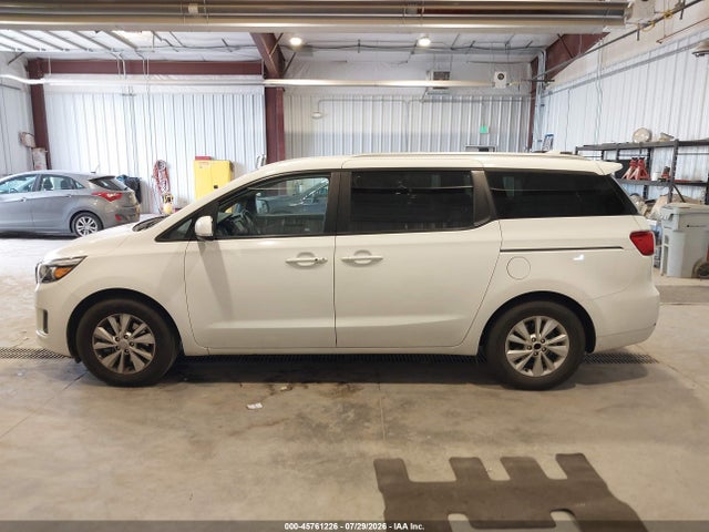KIA SEDONA LX 2017 KNDMB5C16H6249523 Image 15