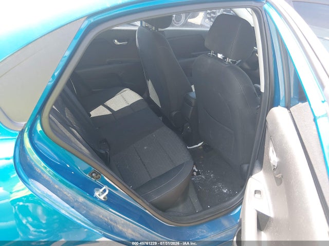 2022 Kia Rio S მანქანა იყიდება აუქციონზე, vin: 3KPA24ADXNE481378, აუქციონის ნომერი: 45761229