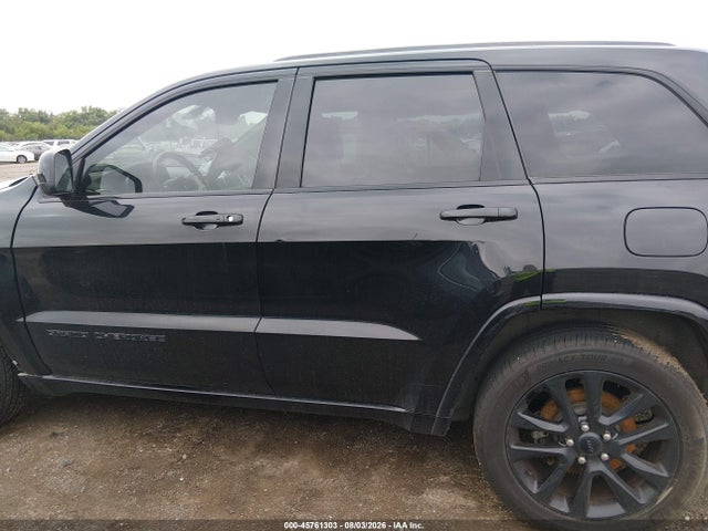 Продажа на аукционе авто 2018 Jeep Grand Cherokee Altitude 4x2, vin: 1C4RJEAG4JC338949, номер лота: 45761303
