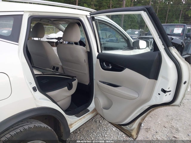 JN1BJ1CP3JW107226 Nissan Rogue Sport Sv