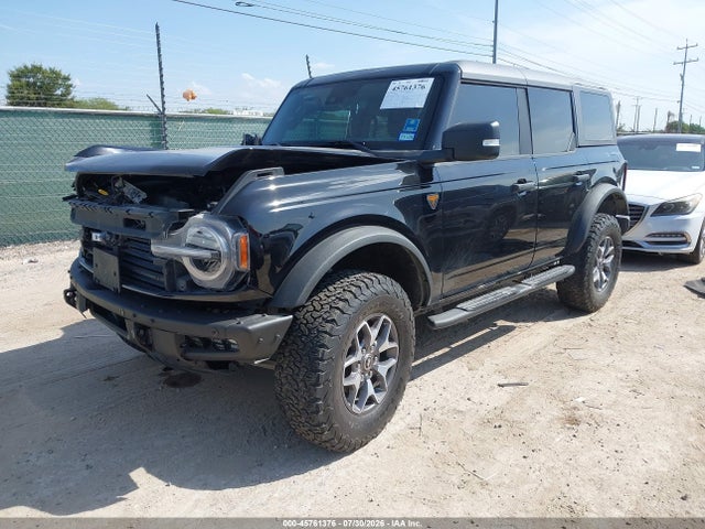 Ford Bronco Badlands 2023 1FMEE5DP3PLB38020 Image 2