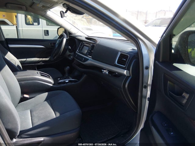Toyota Highlander Le/le Plus 2019 5TDBZRFH2KS973722 Image 5