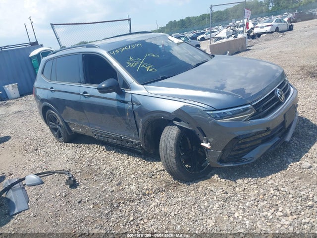 2024 Volkswagen Tiguan 2.0t Se R-line Black მანქანა იყიდება აუქციონზე, vin: 3VV8B7AX6RM031122, აუქციონის ნომერი: 45761399