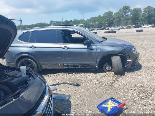 2024 Volkswagen Tiguan 2.0t Se R-line Black მანქანა იყიდება აუქციონზე, vin: 3VV8B7AX6RM031122, აუქციონის ნომერი: 45761399