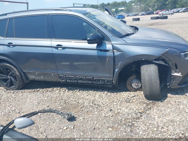 2024 Volkswagen Tiguan 2.0t Se R-line Black მანქანა იყიდება აუქციონზე, vin: 3VV8B7AX6RM031122, აუქციონის ნომერი: 45761399