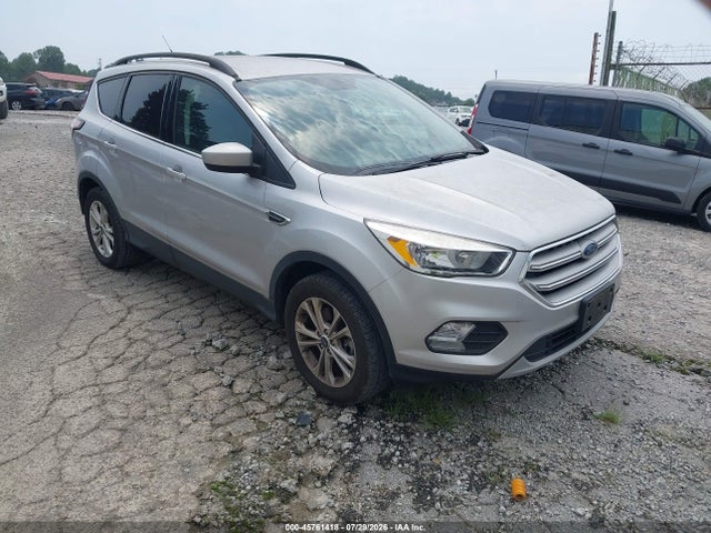 Продажа на аукционе авто 2018 Ford Escape Se, vin: 1FMCU9GD5JUD08561, номер лота: 45761418