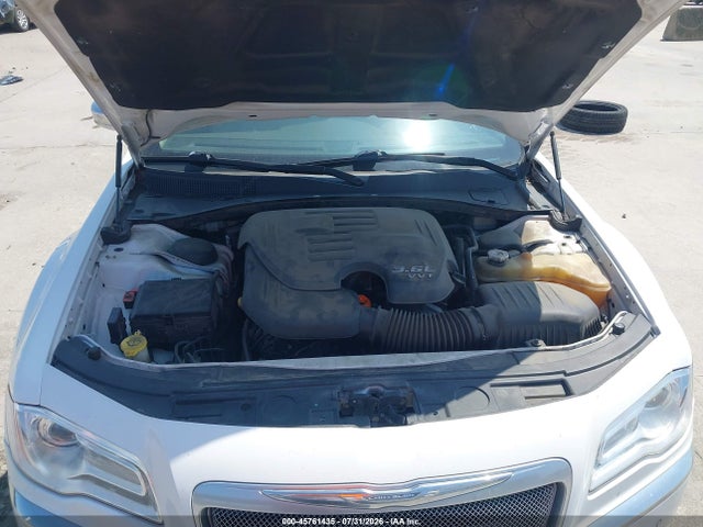 2014 Chrysler 300c მანქანა იყიდება აუქციონზე, vin: 2C3CCAEG9EH165066, აუქციონის ნომერი: 45761435