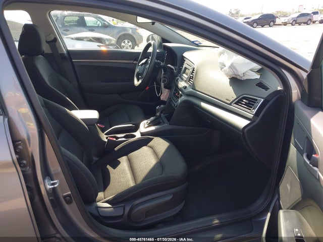 Продаж на аукціоні авто 2018 Hyundai Elantra Se, vin: 5NPD74LFXJH329054, номер лоту: 45761465