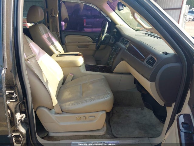 2011 Gmc Yukon Xl 1500 Denali მანქანა იყიდება აუქციონზე, vin: 1GKS1MEF6BR348480, აუქციონის ნომერი: 45761466