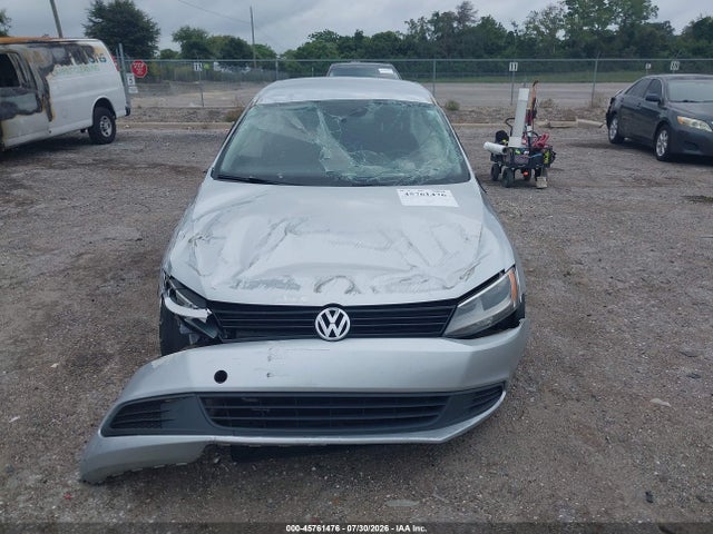 2014 Volkswagen Jetta 2.0l S მანქანა იყიდება აუქციონზე, vin: 3VW2K7AJ0EM231677, აუქციონის ნომერი: 45761476