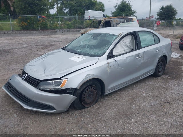 2014 Volkswagen Jetta 2.0l S მანქანა იყიდება აუქციონზე, vin: 3VW2K7AJ0EM231677, აუქციონის ნომერი: 45761476