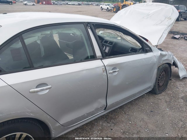 2014 Volkswagen Jetta 2.0l S მანქანა იყიდება აუქციონზე, vin: 3VW2K7AJ0EM231677, აუქციონის ნომერი: 45761476
