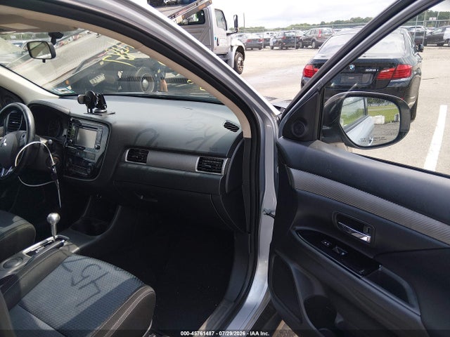 Продаж на аукціоні авто 2016 Mitsubishi Outlander Es, vin: JA4AD2A31GZ010257, номер лоту: 45761487
