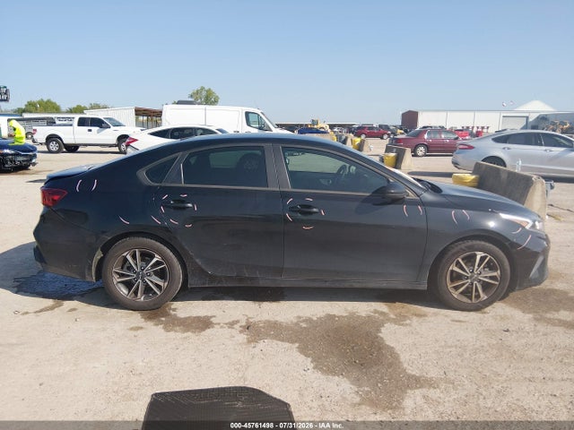 2024 Kia Forte Lxs მანქანა იყიდება აუქციონზე, vin: 3KPF24AD1RE837793, აუქციონის ნომერი: 45761498