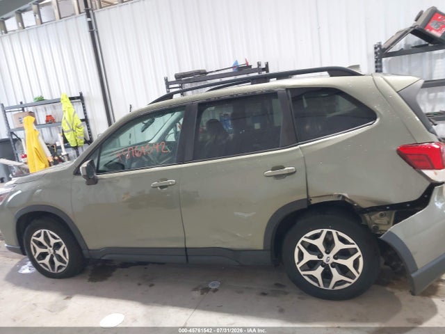 2019 Subaru Forester Premium მანქანა იყიდება აუქციონზე, vin: JF2SKAGC6KH458866, აუქციონის ნომერი: 45761542