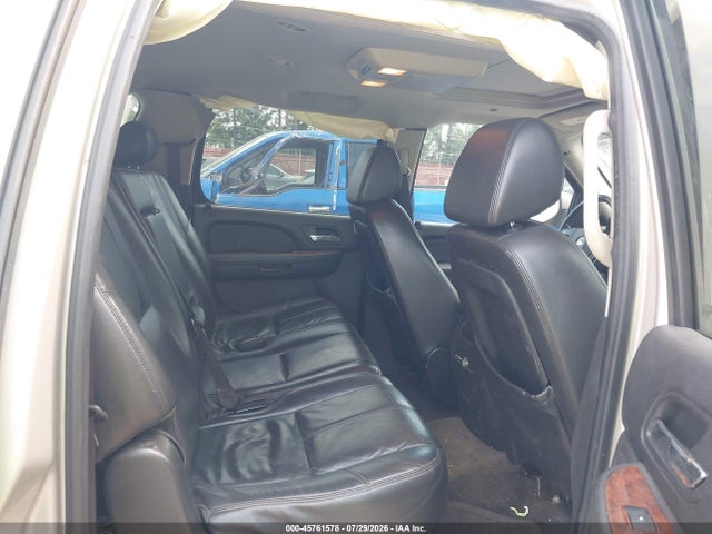 2008 Chevrolet Suburban 1500 Lt მანქანა იყიდება აუქციონზე, vin: 1GNFC16058R230436, აუქციონის ნომერი: 45761578