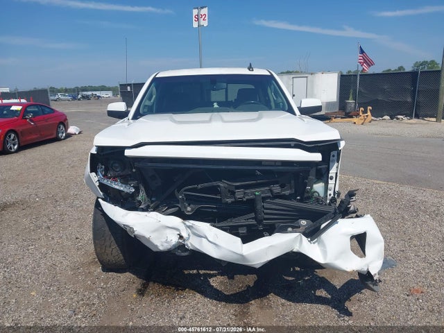 45761612 :رقم المزاد ، 3GCUKREC3JG645872 vin ، 2018 Chevrolet Silverado 1500 2lt مزاد بيع