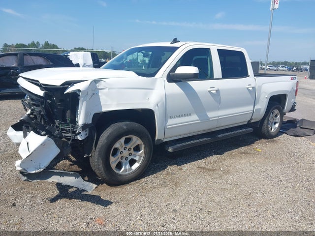45761612 :رقم المزاد ، 3GCUKREC3JG645872 vin ، 2018 Chevrolet Silverado 1500 2lt مزاد بيع