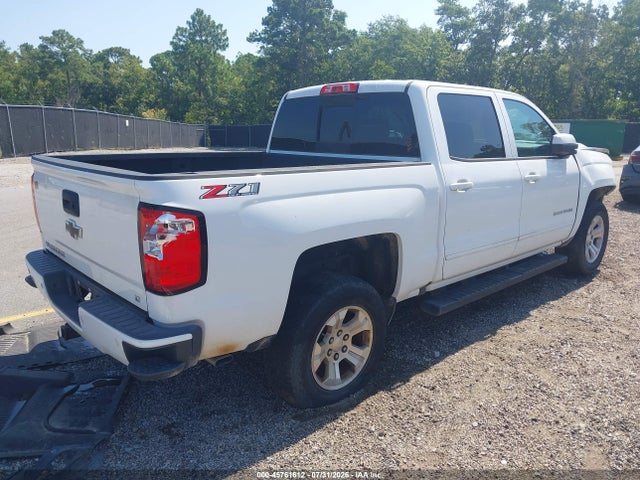 45761612 :رقم المزاد ، 3GCUKREC3JG645872 vin ، 2018 Chevrolet Silverado 1500 2lt مزاد بيع